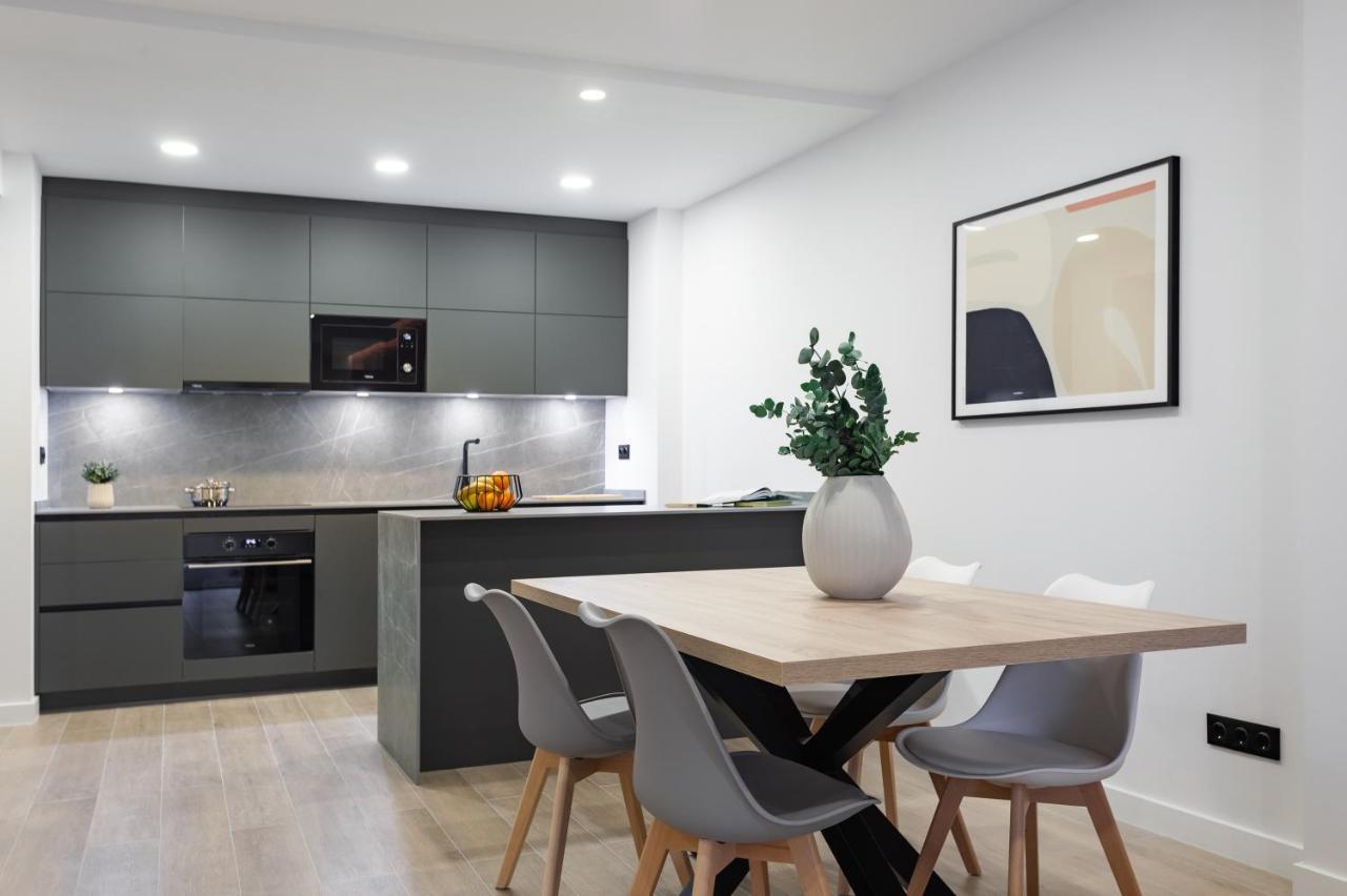 Apartsnoubcn Equador Les Corts Barcelona Exteriér fotografie